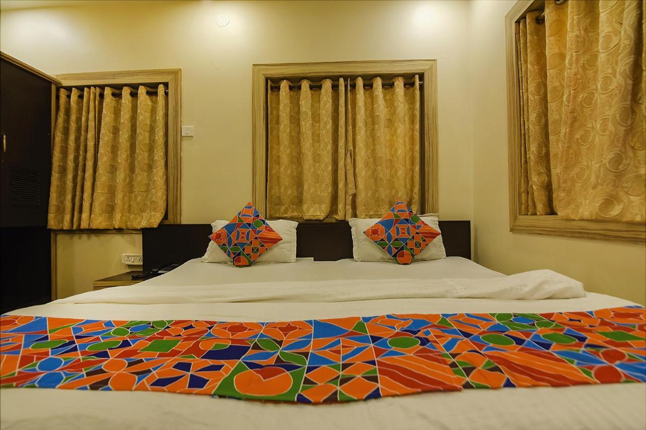Fabexpress Shivalya Hotel Kolkata Exterior photo